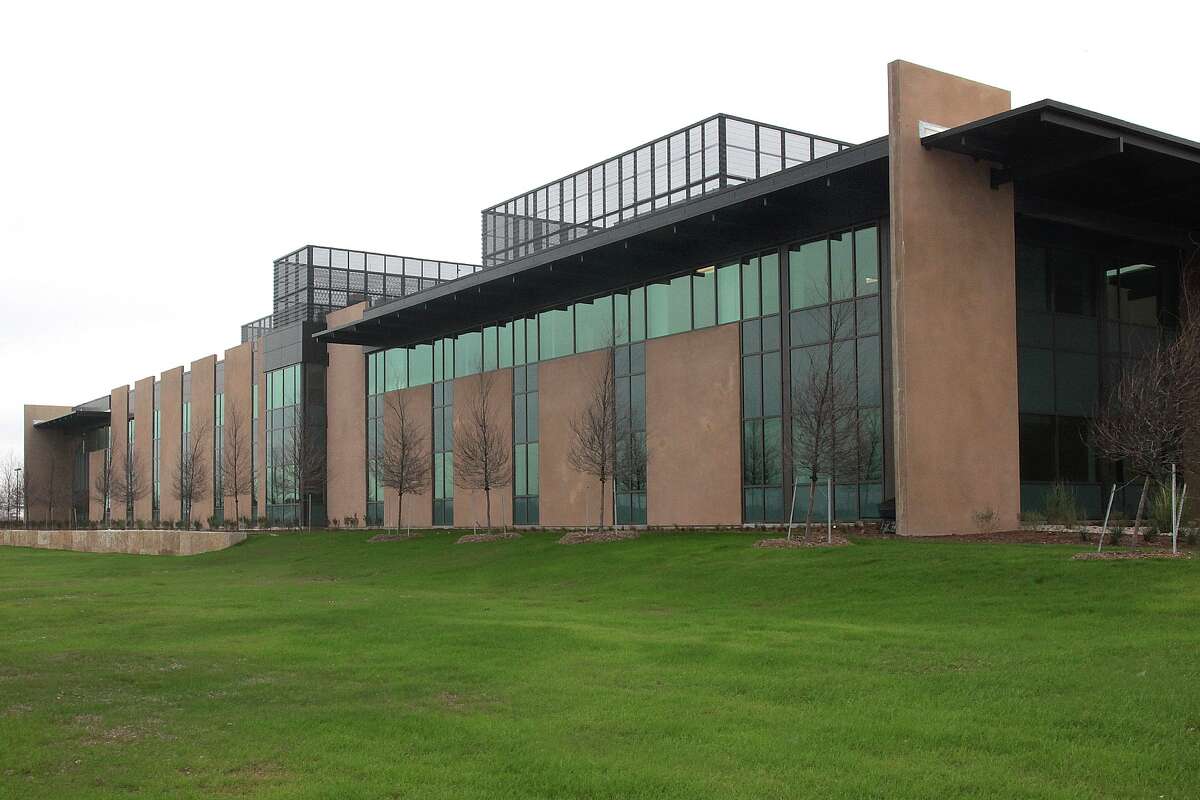 The Earl Slick Research Center is the 70,000-square-foot laboratory and scientific support complex for Texas Biomedical Research Institute.