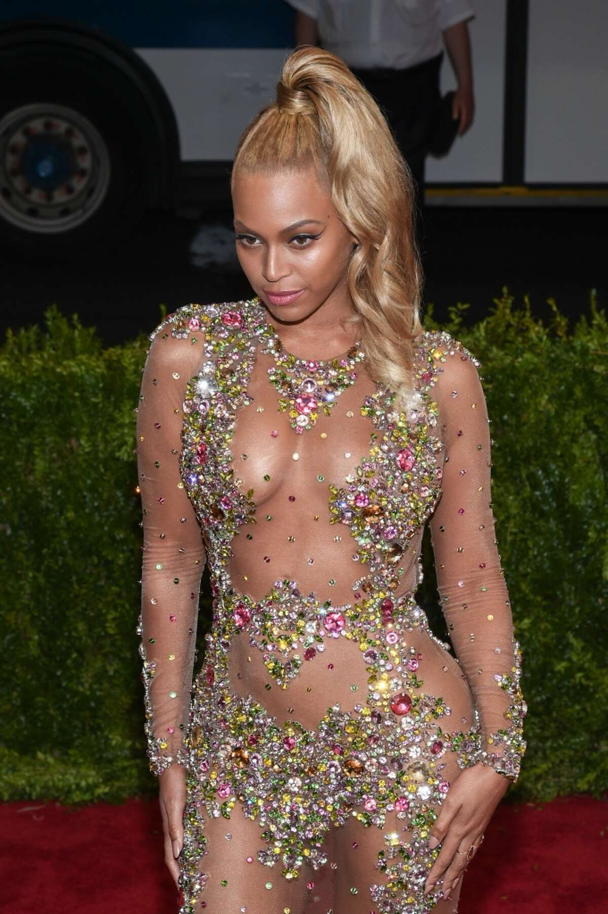 NEW YORK, NY - MAY 11: Beyonce attends the "China: Through The Looking Glass" Costume Institute Benefit Gala at the Metropolitan Museum of Art on May 4, 2015 in New York City. (Photo by Andrew H. Walker/Getty Images for Variety)
