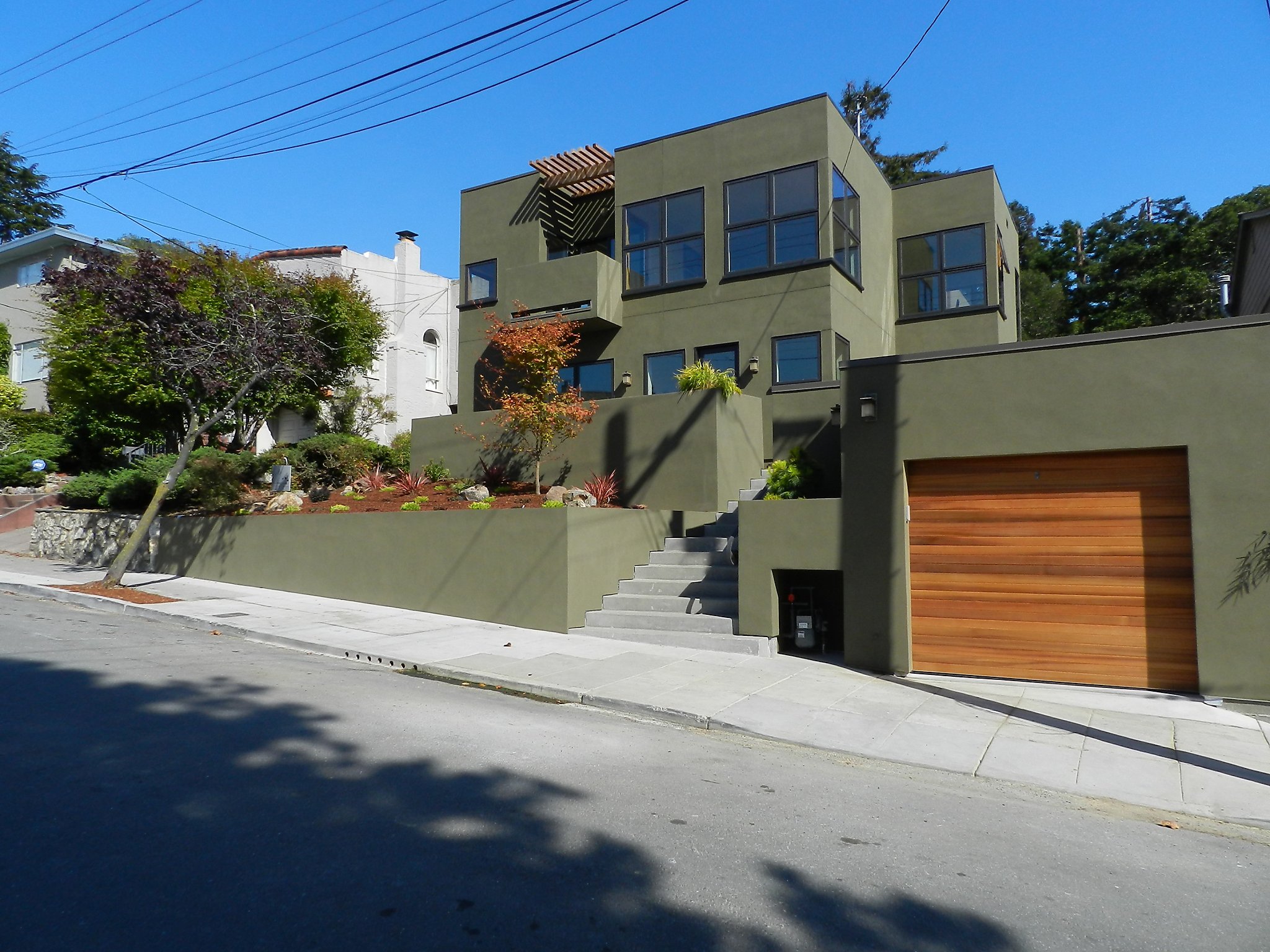 Hillside Berkeley home completely rebuilt