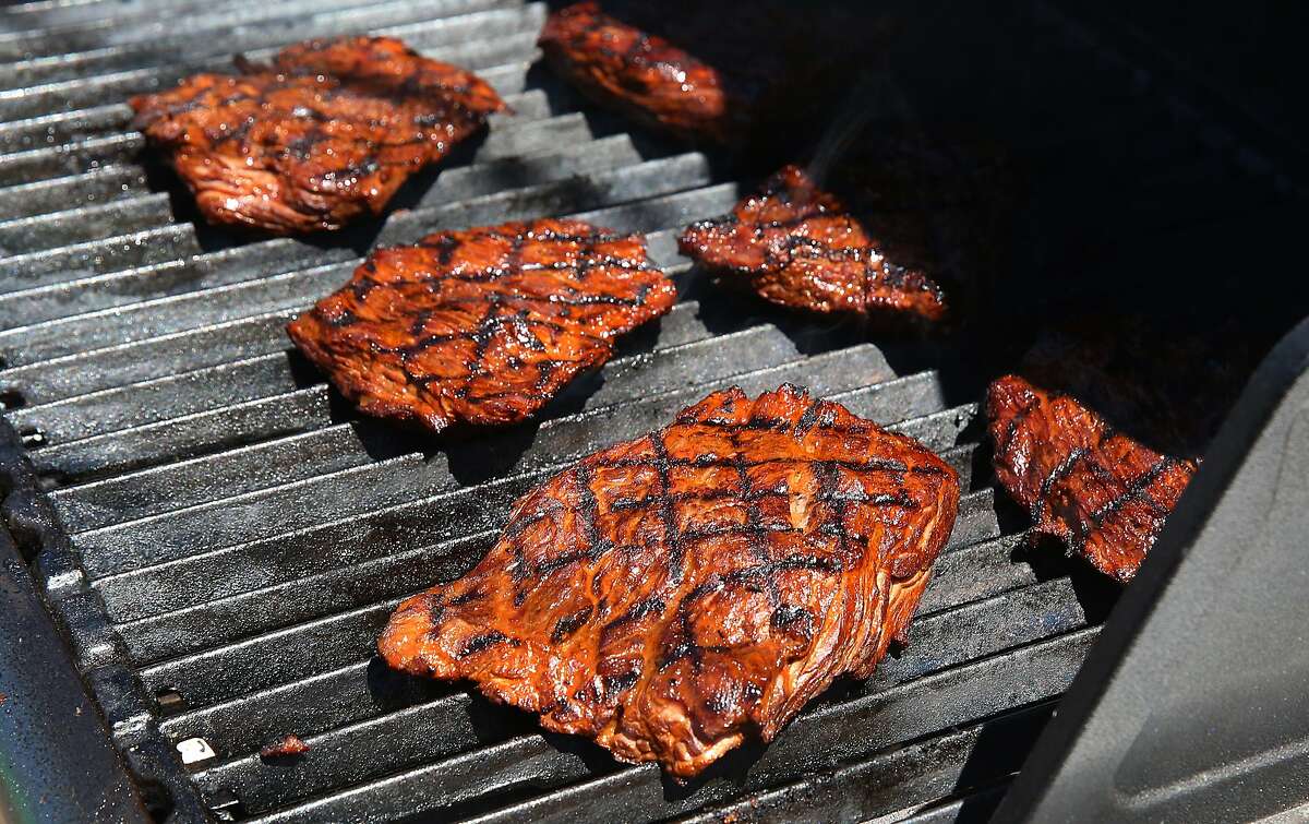 Study Barbecuing heightens kidney cancer risk