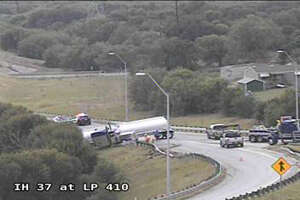 Pair of morning wrecks causing traffic woes