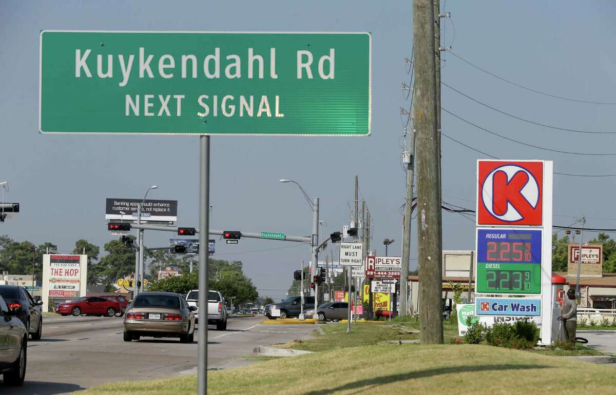The intersection of FM 1960 and Kuykendahl is shown Friday, Aug. 14, 2015, in Houston. ( Melissa Phillip / Houston Chronicle )