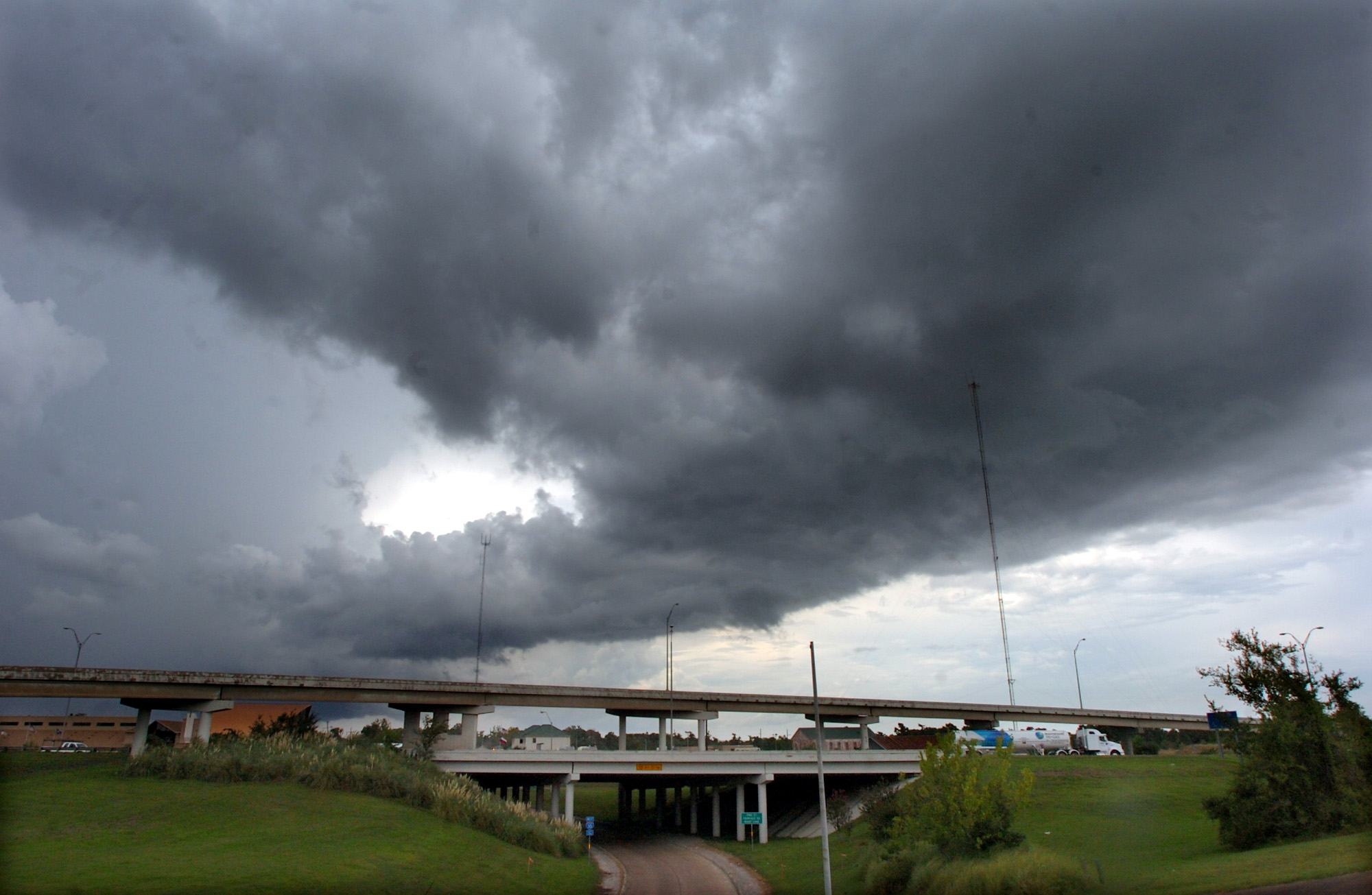 Beaumont Police Departments shares tips about tornado safety