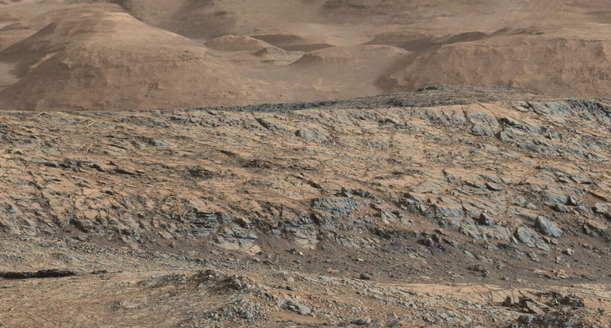 NASA shares massive Martian panorama on anniversary of latest landing