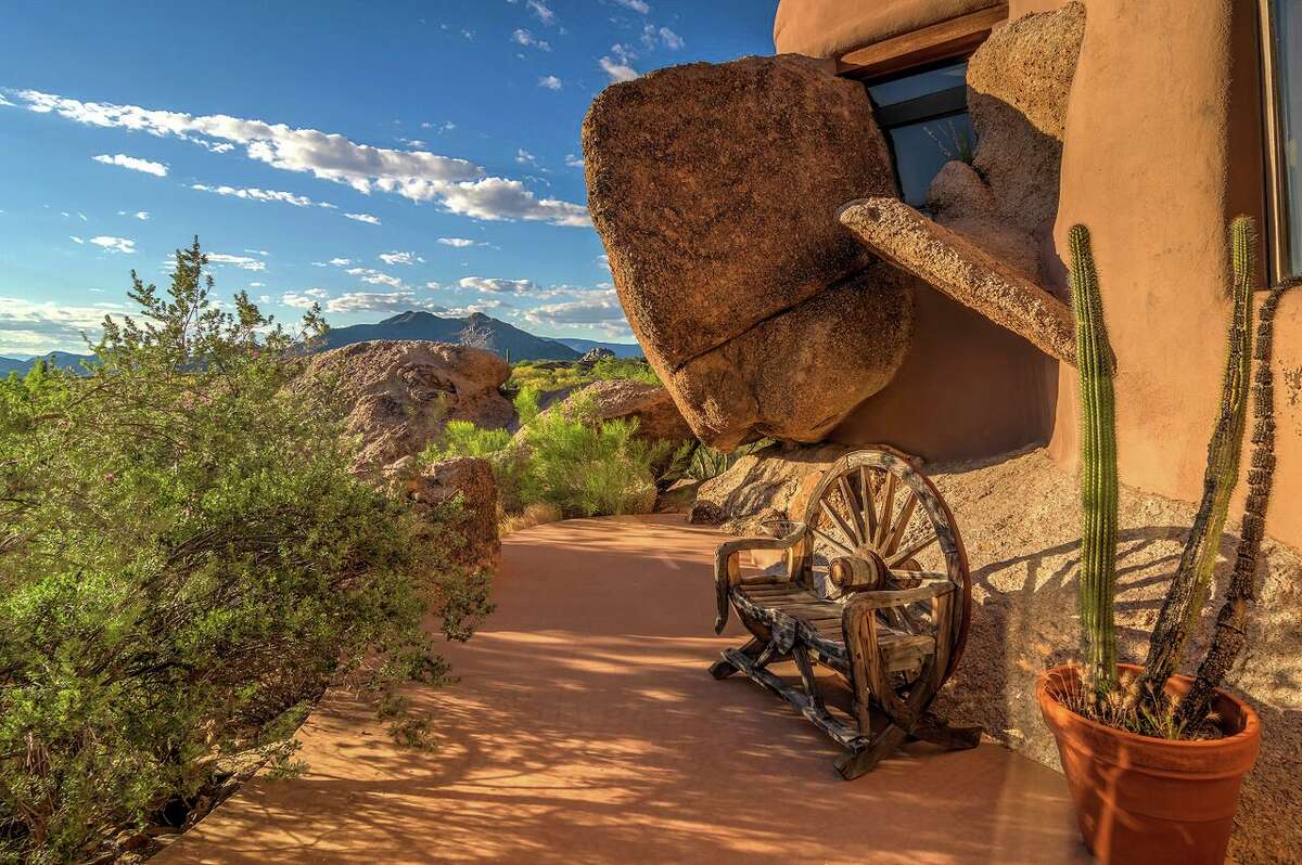 The 'Boulder House' in Arizona is an archaeological wonder