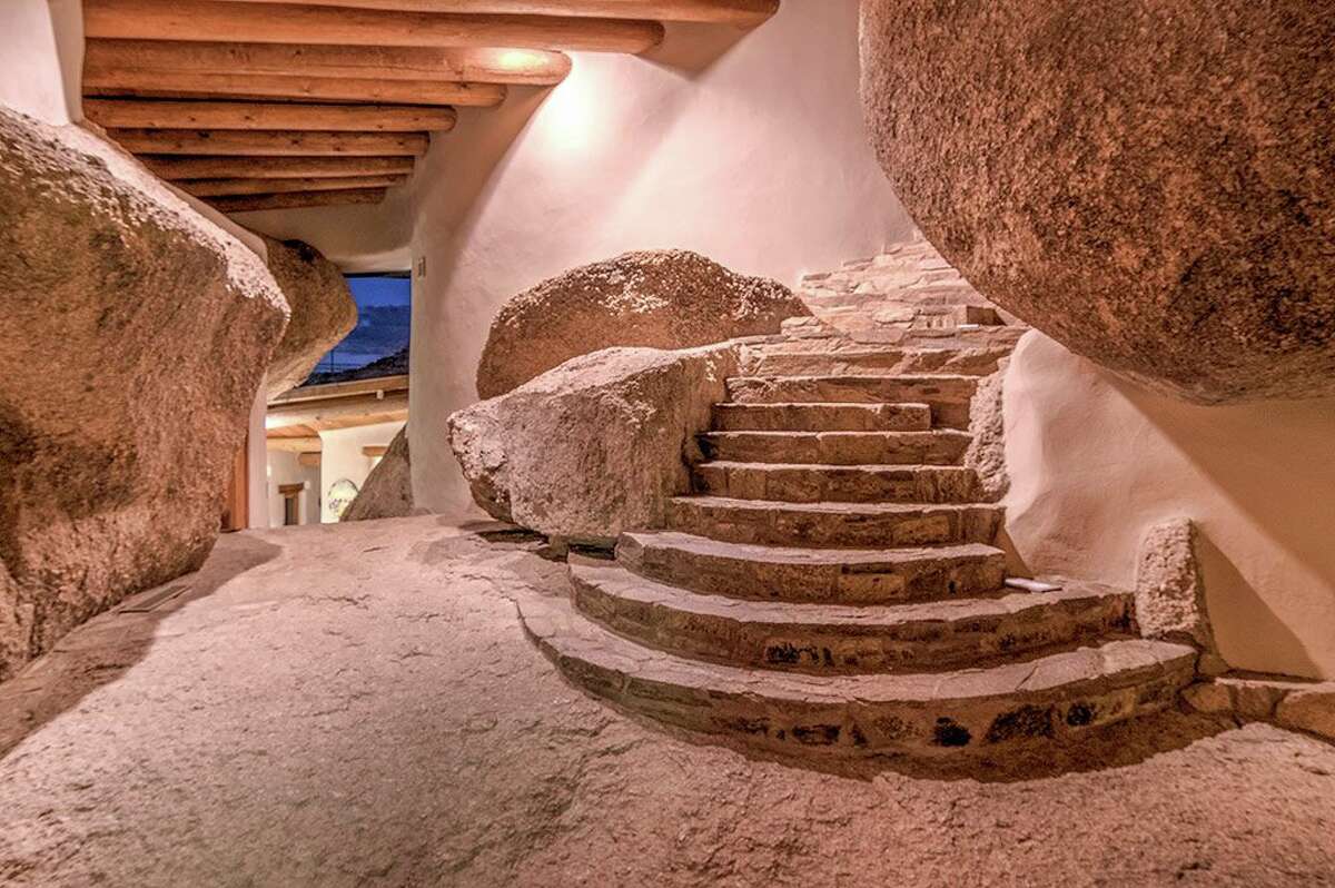 The 'Boulder House' in Arizona is an archaeological wonder