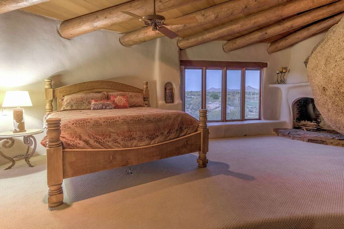 The 'Boulder House' in Arizona is an archaeological wonder