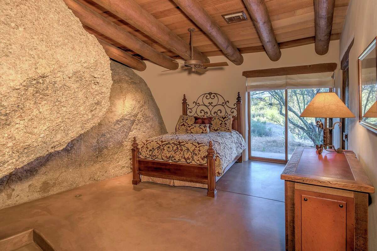 The 'Boulder House' in Arizona is an archaeological wonder