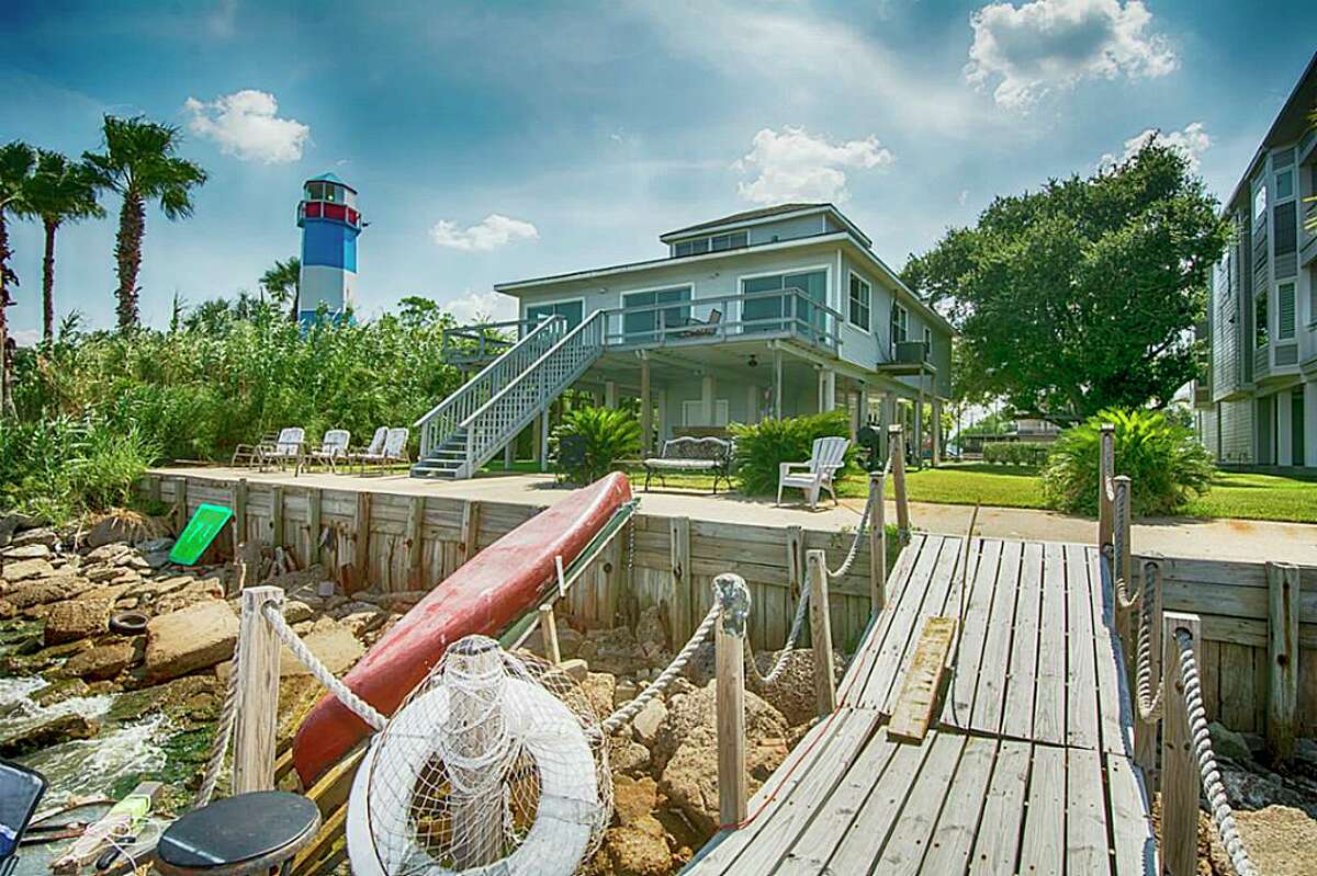 What a waterfront home in Kemah will cost you