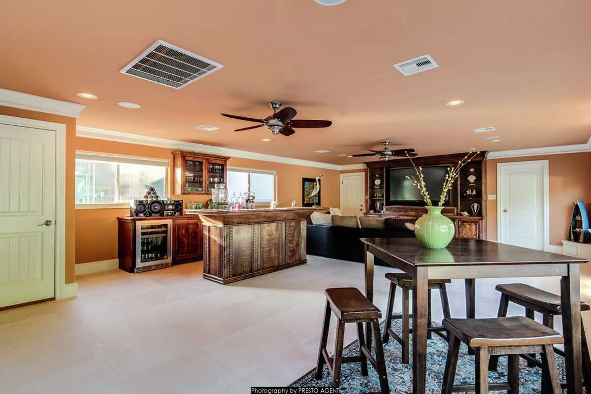 What a waterfront home in Kemah will cost you