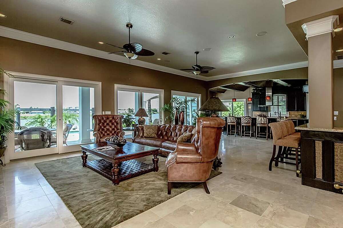 What a waterfront home in Kemah will cost you