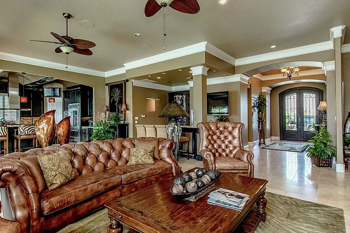 What a waterfront home in Kemah will cost you