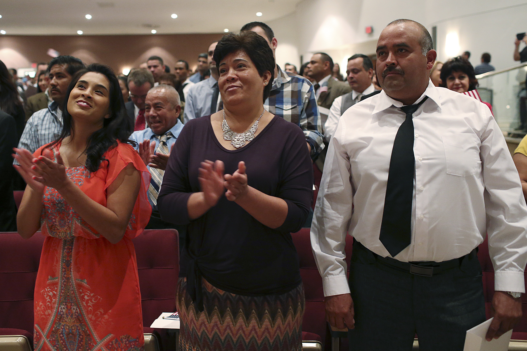 Nearly 1,000 New Citizens Take The Oath Of Allegiance