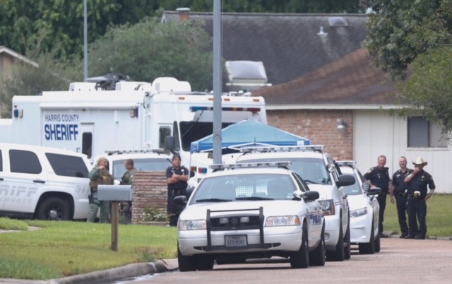 SWAT scene in NW Harris County