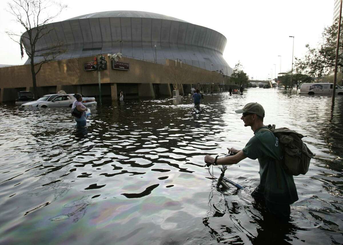 WATCH] Touring the Caesars Superdome - Canal Street Chronicles