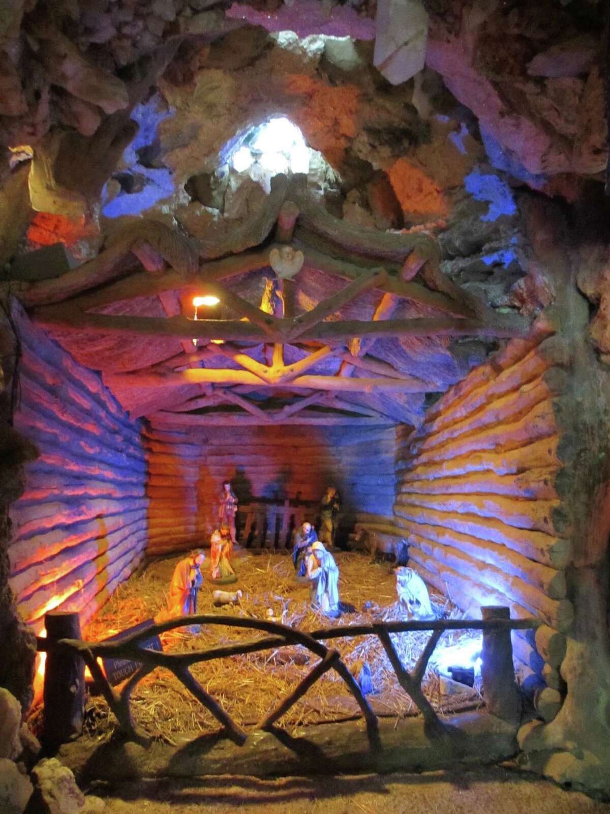 Memphis’ Memorial Park Cemetery home to aweinspiring faux bois art by