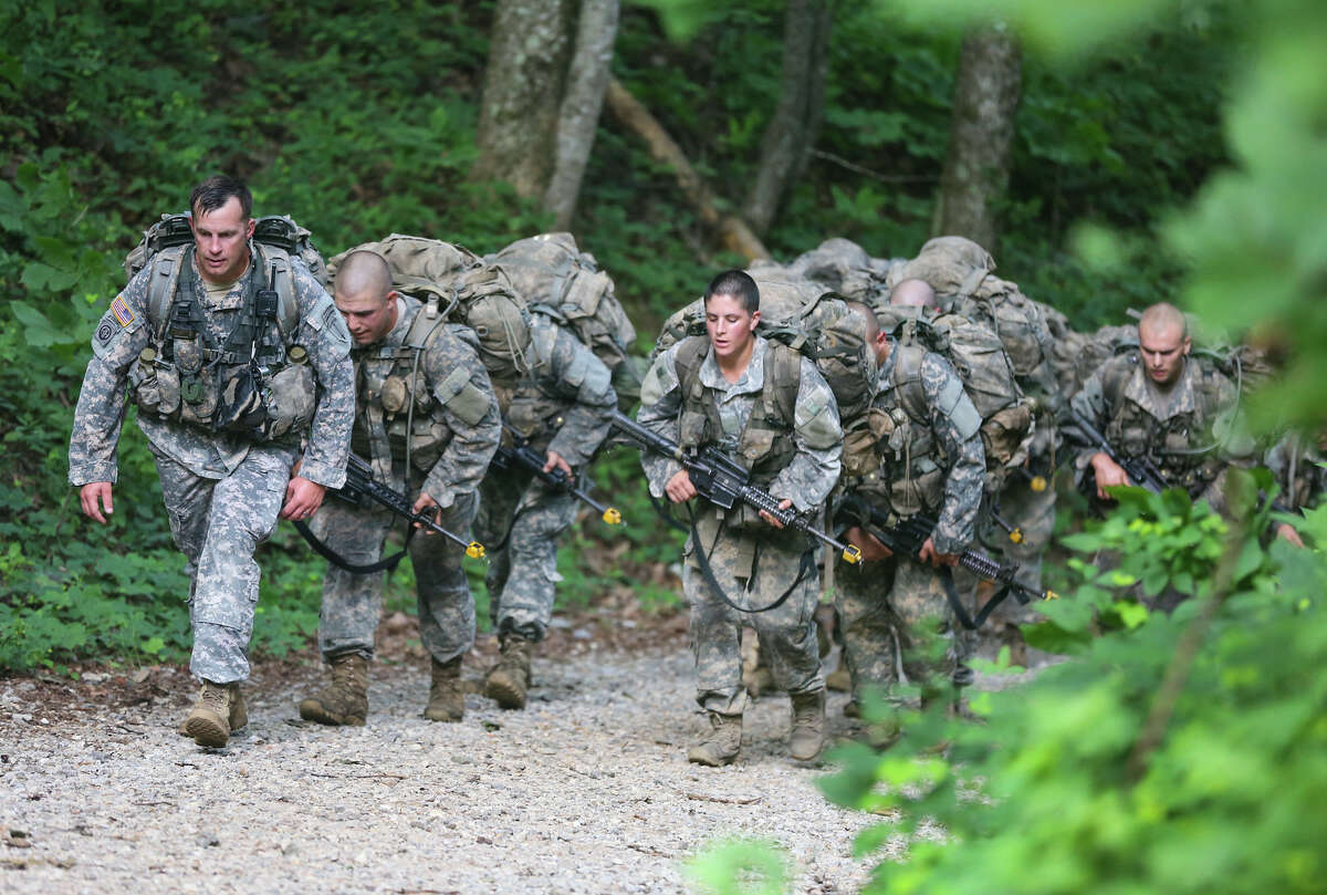 U.S. Army soldiers conduct mountaineering training during the Ranger Course on Mount Yonah in July with Capt. Kristen Griest, one of two women becoming the first female soldiers to graduate from Army Ranger School, at center. Illustrates RANGERS-PROFILES (category a), by Mary Jordan and Dan Lamothe (c) 2015, The Washington Post. Moved Wednesday, August 19, 2015. (MUST CREDIT: U.S. Army photo by Staff Sgt. Scott Brooks)