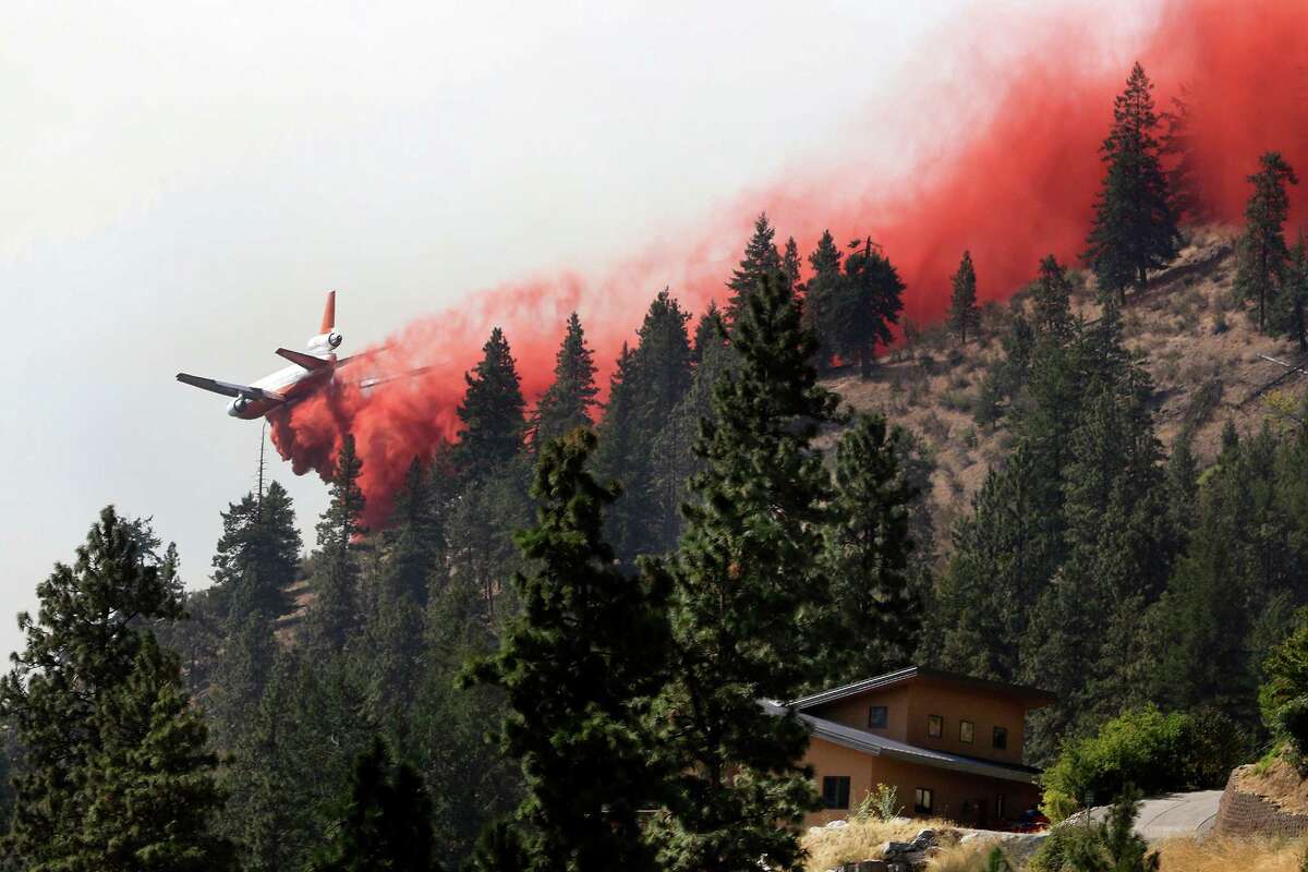 Three Killed in Washington Wildfire Are Mourned