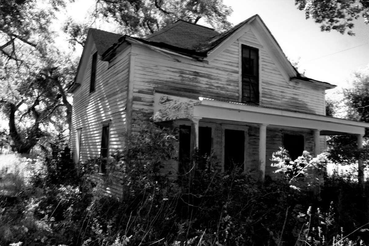 16 Creepy Abandoned Homes In Texas