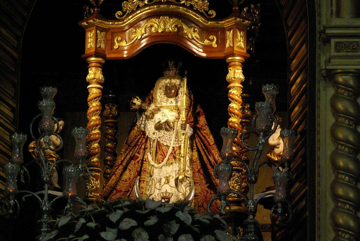 San Fernando Cathedral is a legacy of the first 15 families from the Canary Islands who settled San Antonio and founded the church, originally named Church of Nuestra Señora de la Candelaria y Guadalupe. Commonly referred to as La Morenita, “the brunette,” Virgin of Candelaria is portrayed there as a Black Madonna.