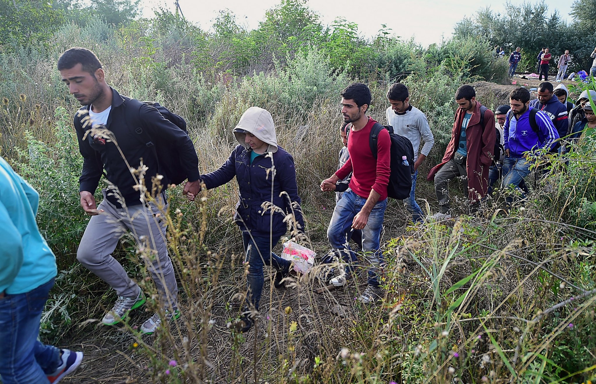 Migrants Flood Into Hungary Despite Border Fence