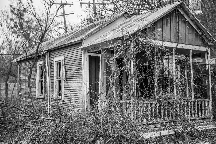 21 Terrifying Photos Of Abandoned Homes In Texas San Antonio Express News