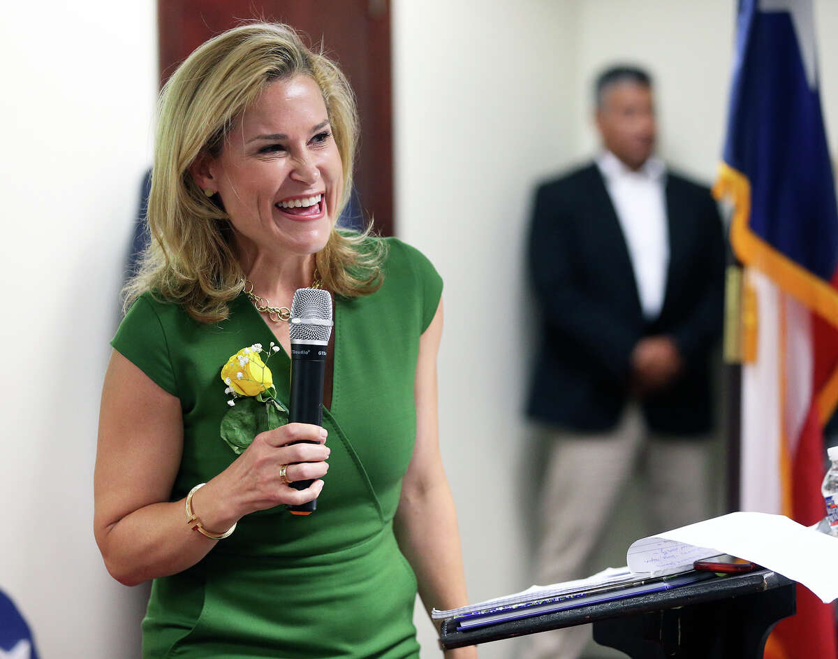 Heidi Cruz finds support in Bexar GOP