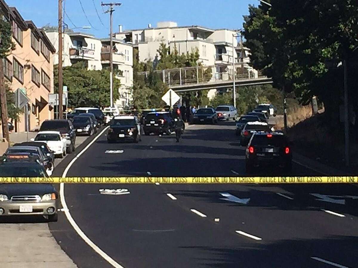 Oakland Cop Shoots Suspect Dead After Being Attacked With Chain