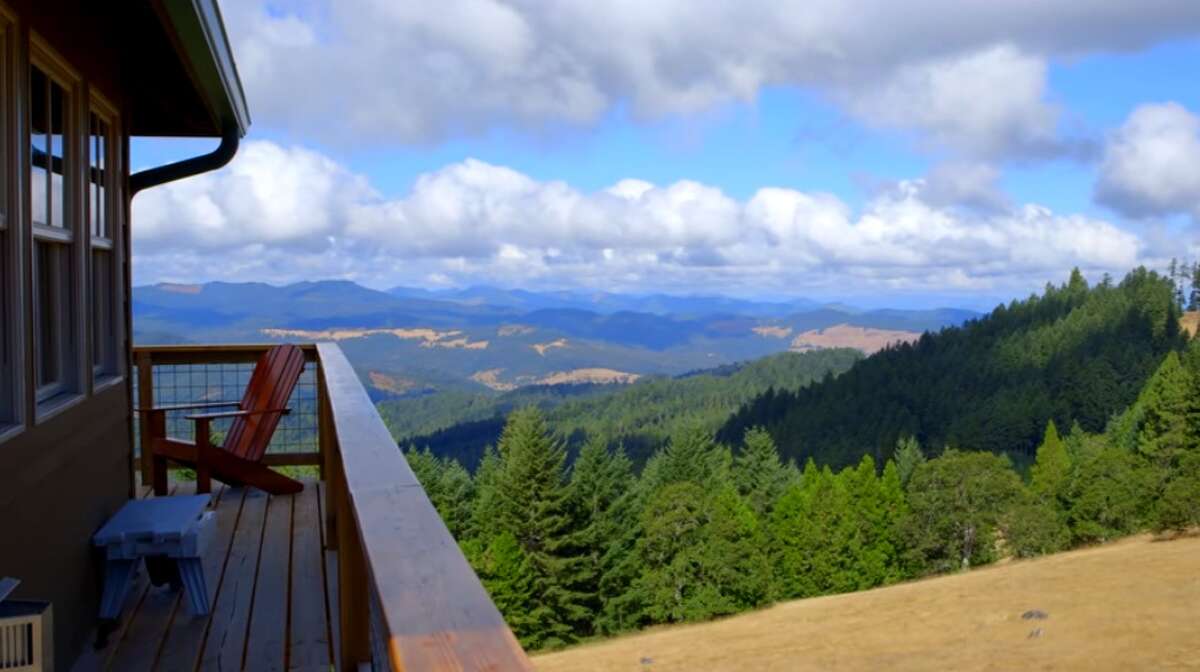 Former Dallas residents Dabney Tompkins and Alan Colley built this fire lookout on a 160-acre meadow in rural Oregon. Their home, known as the “treehouse without the tree” was finished in 2010, when it was used as a weekend getaway until they moved there in 2013.