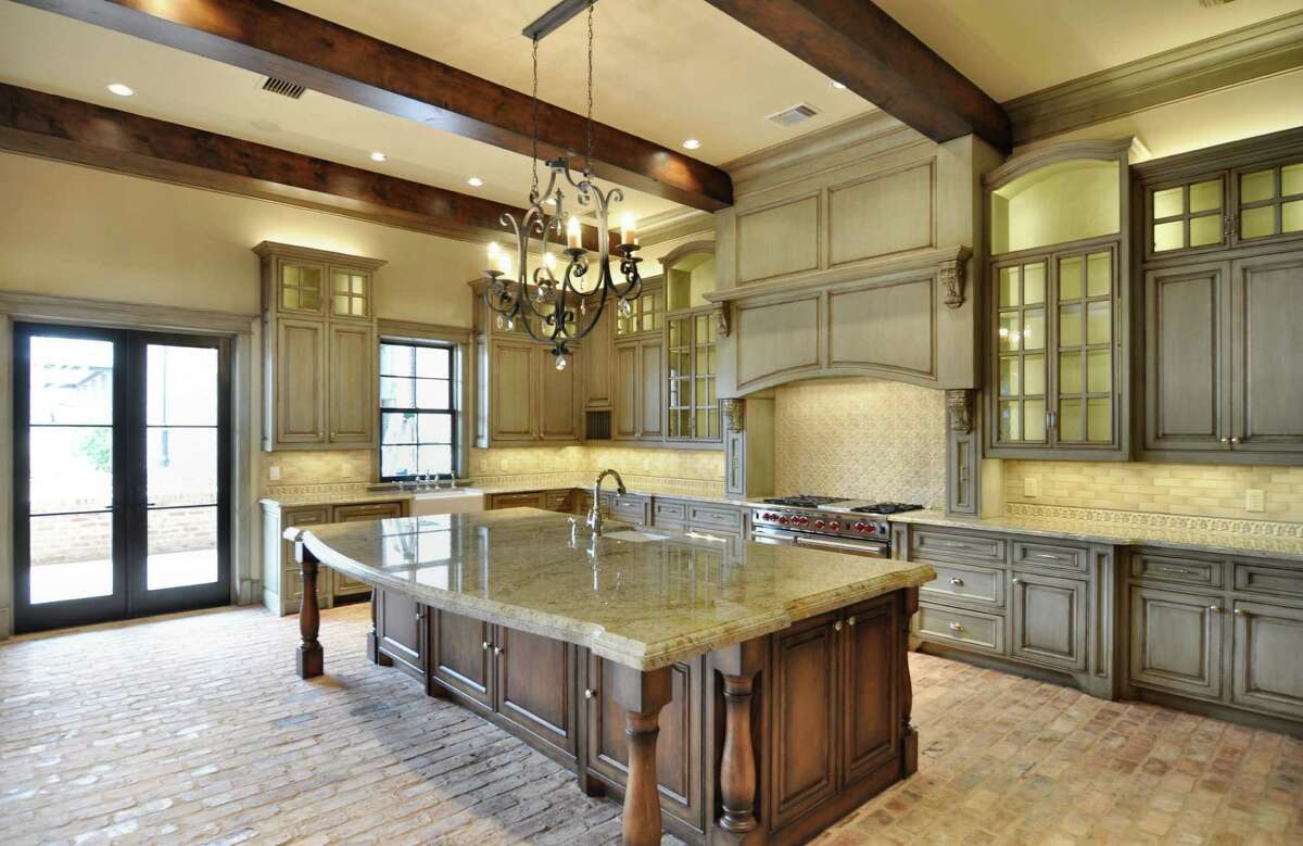 Get in the Mardi Gras spirit with a tour of New Orleansstyle homes in