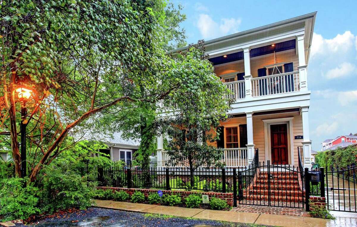 Get in the Mardi Gras spirit with a tour of New Orleans-style homes in ...