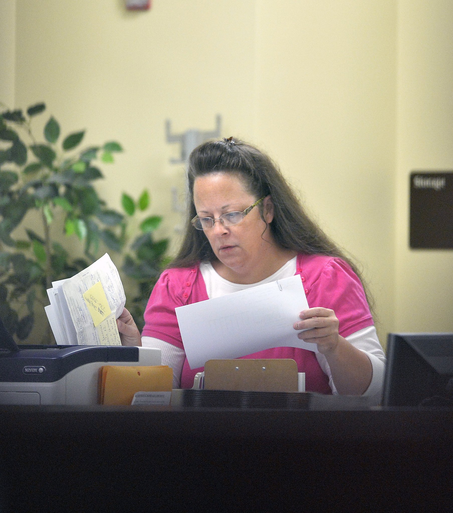 High Court Rules Against Kentucky Clerk In Same Sex Marriage Case