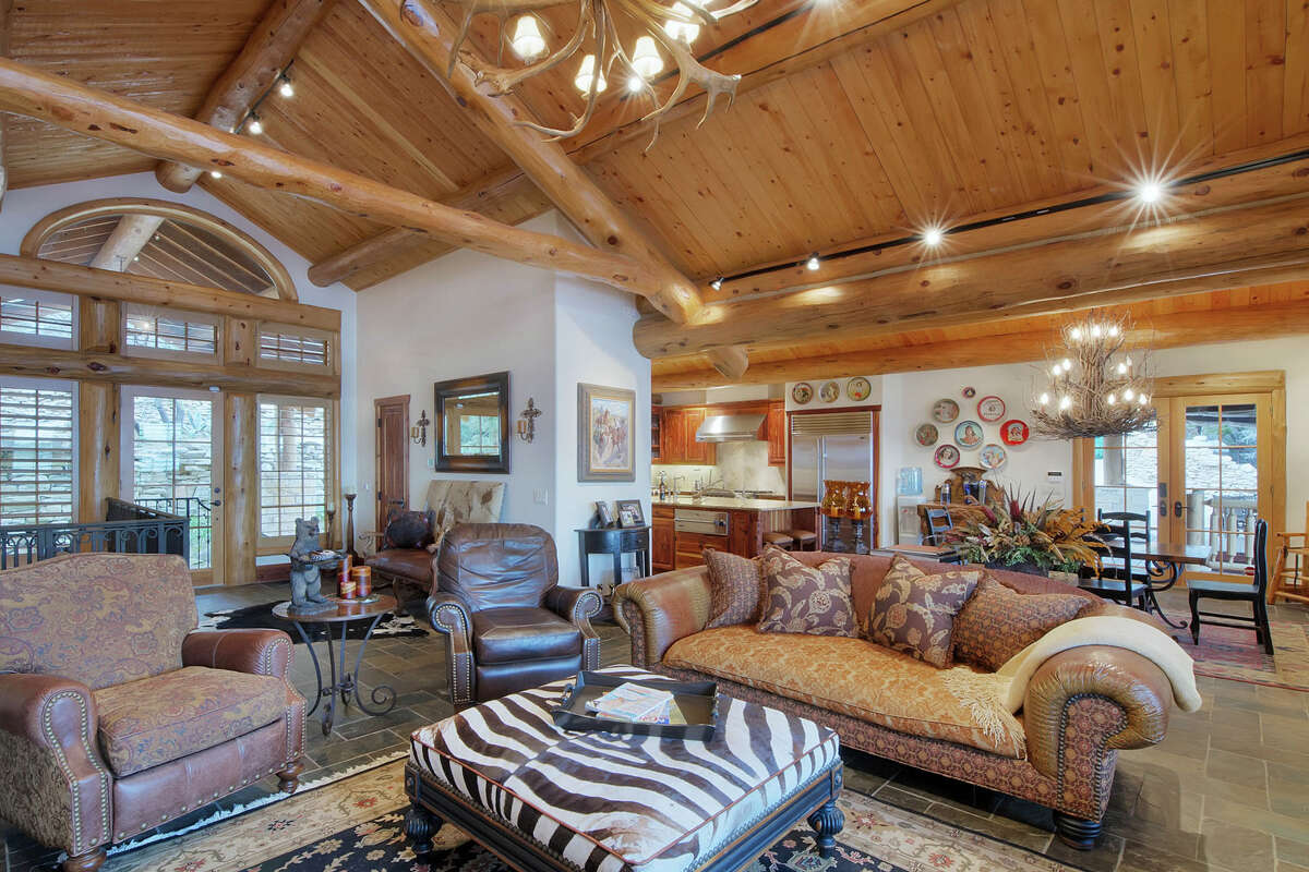 Vacation dream homes in Texas small towns