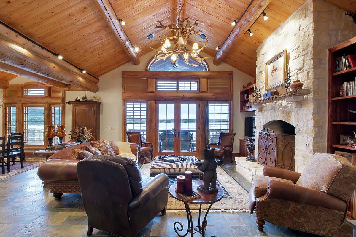 Vacation dream homes in Texas small towns