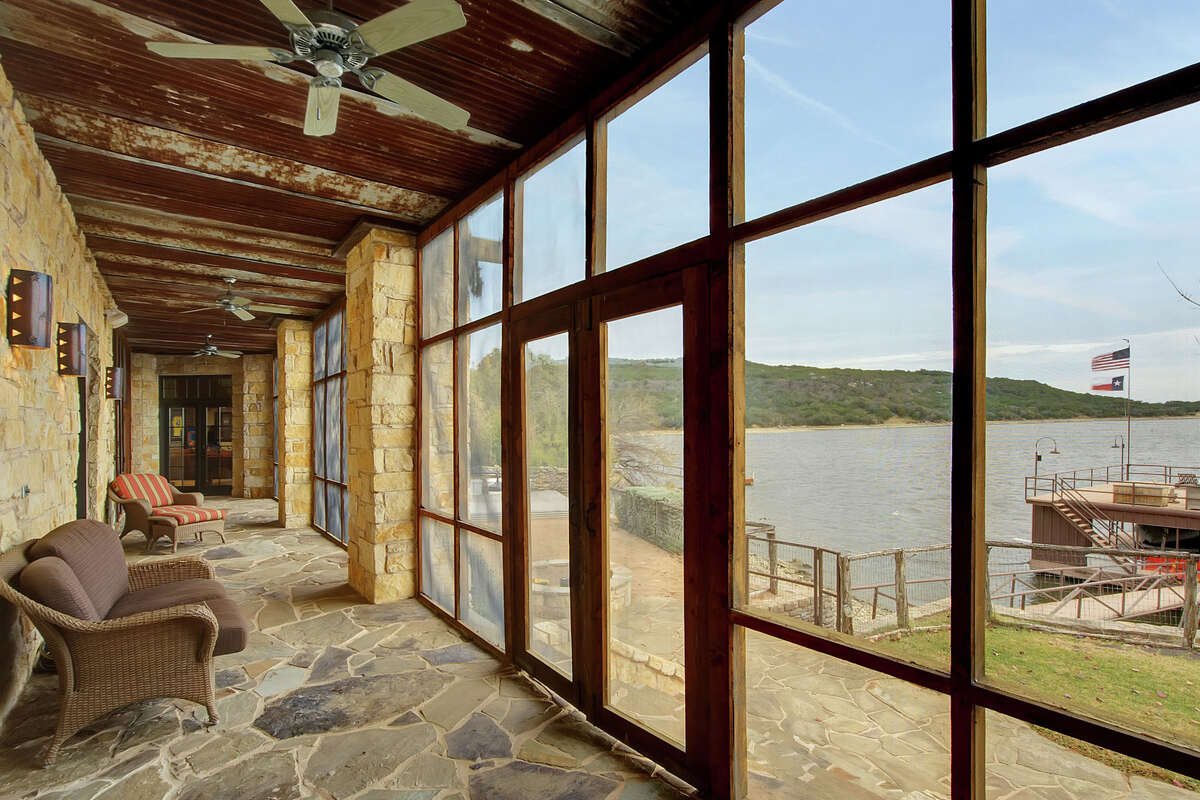 Vacation dream homes in Texas small towns
