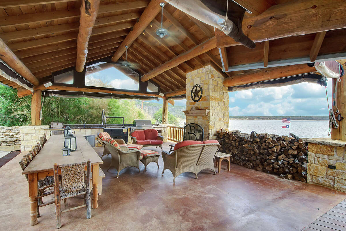 Vacation dream homes in Texas small towns