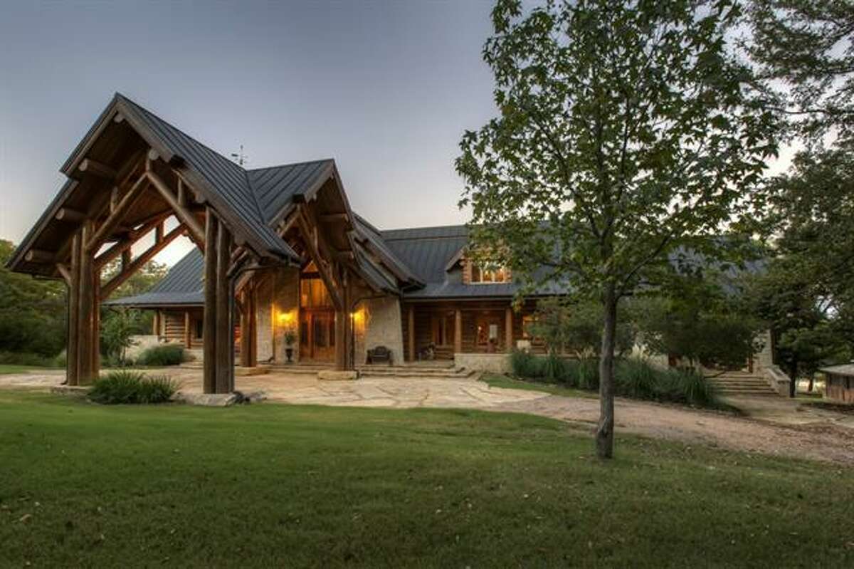 Vacation dream homes in Texas small towns