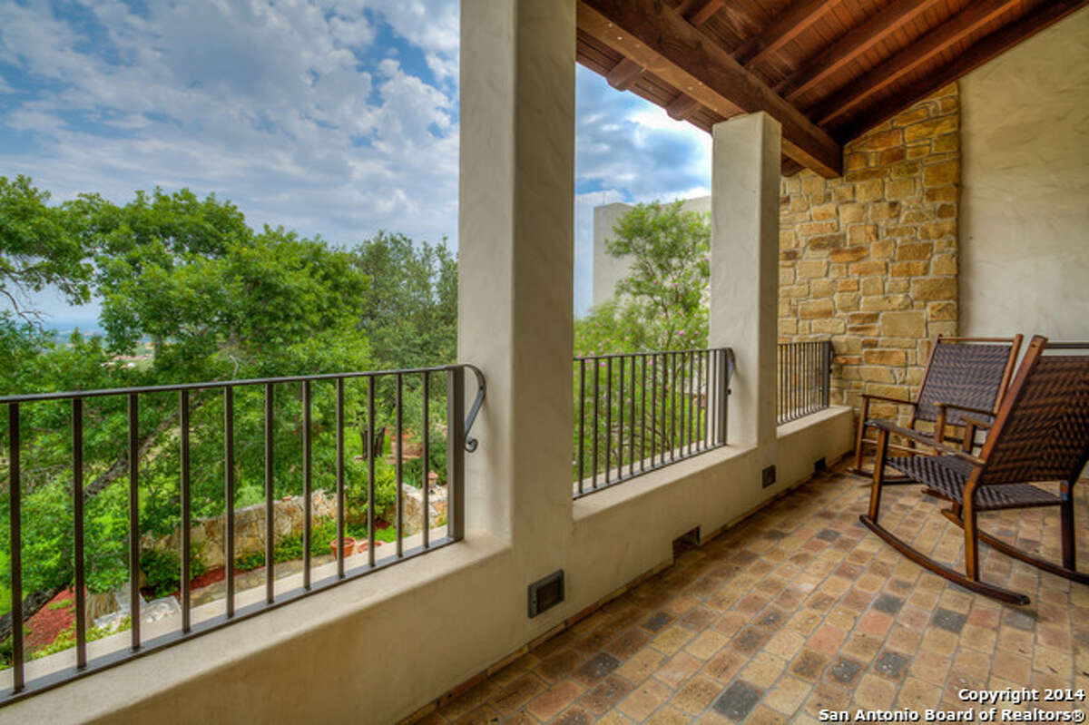 Vacation dream homes in Texas small towns