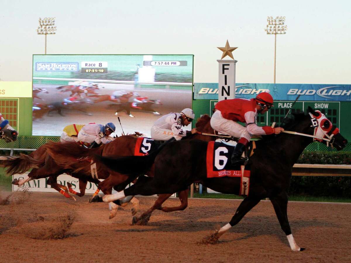 Horse racing stops in Texas at least for now