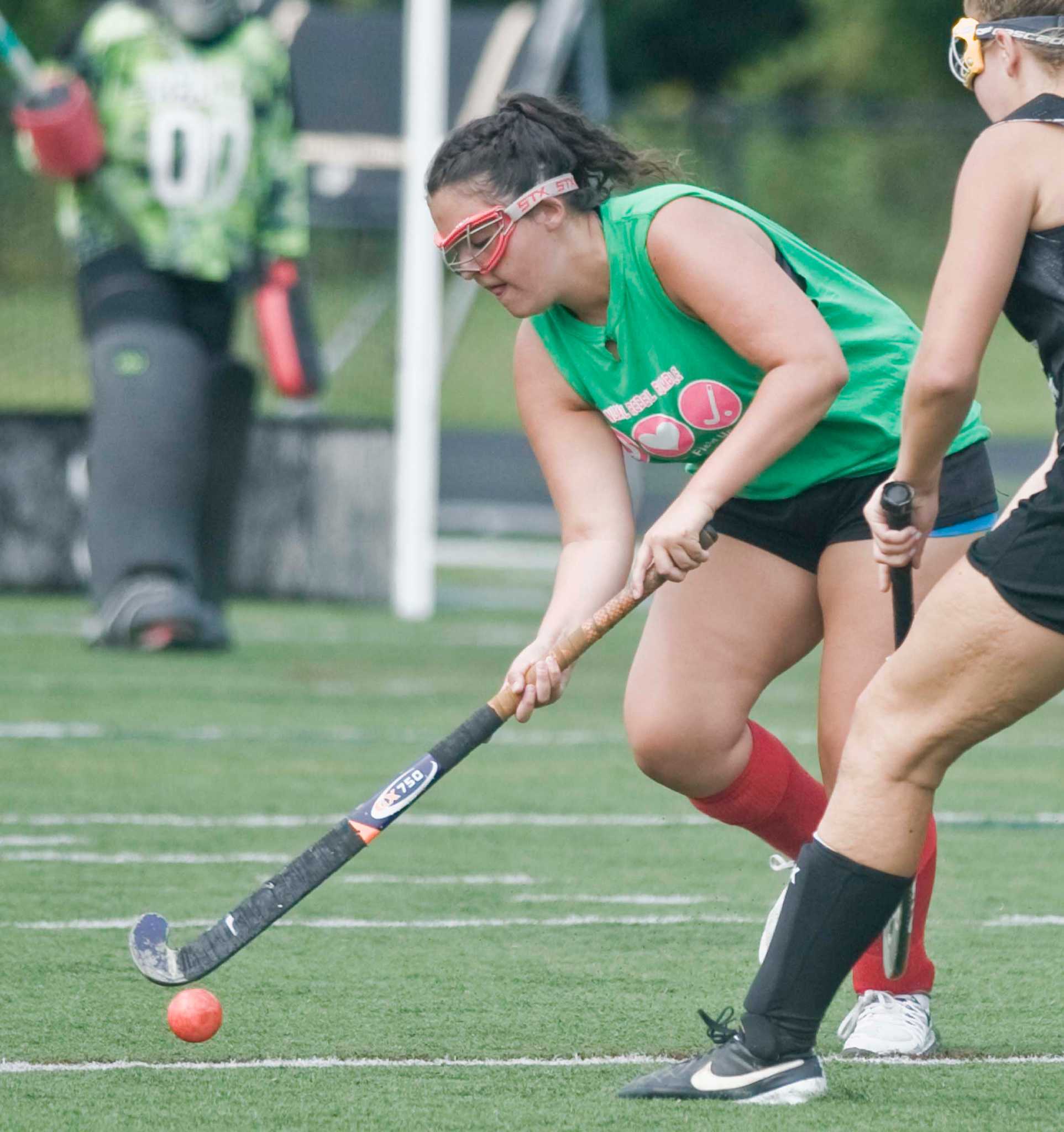 New Fairfield field hockey team looks to return to prominence