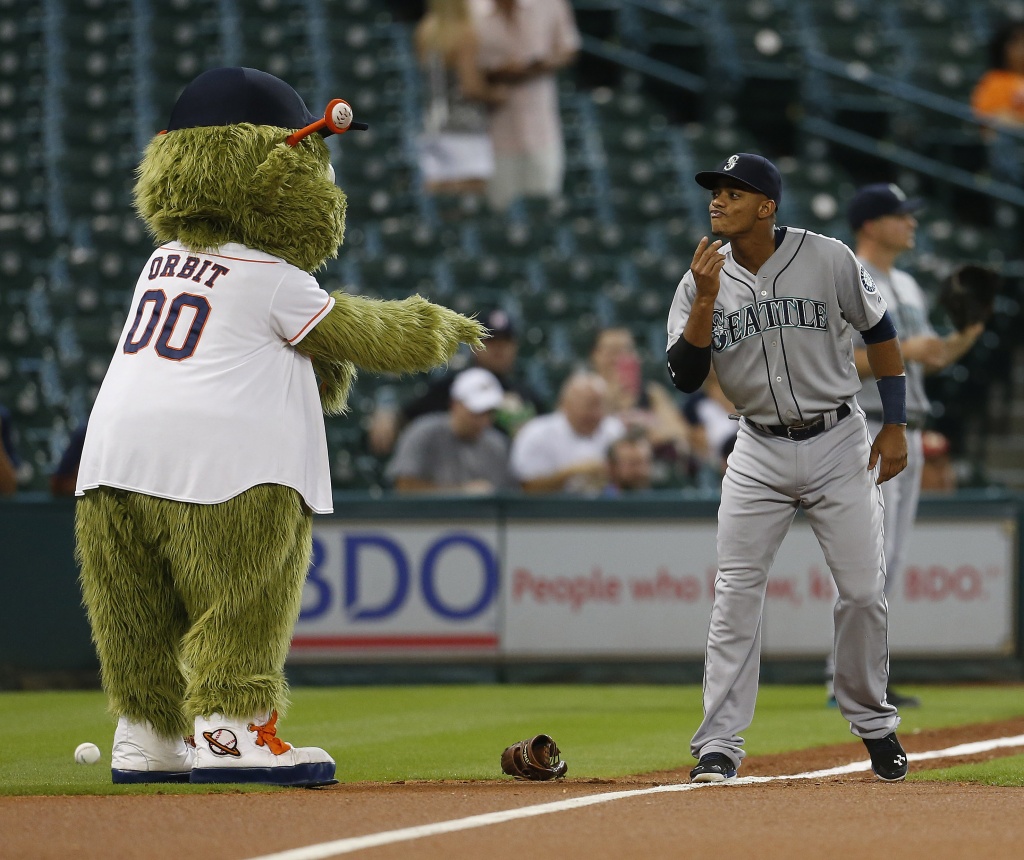 Chris Archer's Feud With the Astros' Mascot Has Escalated