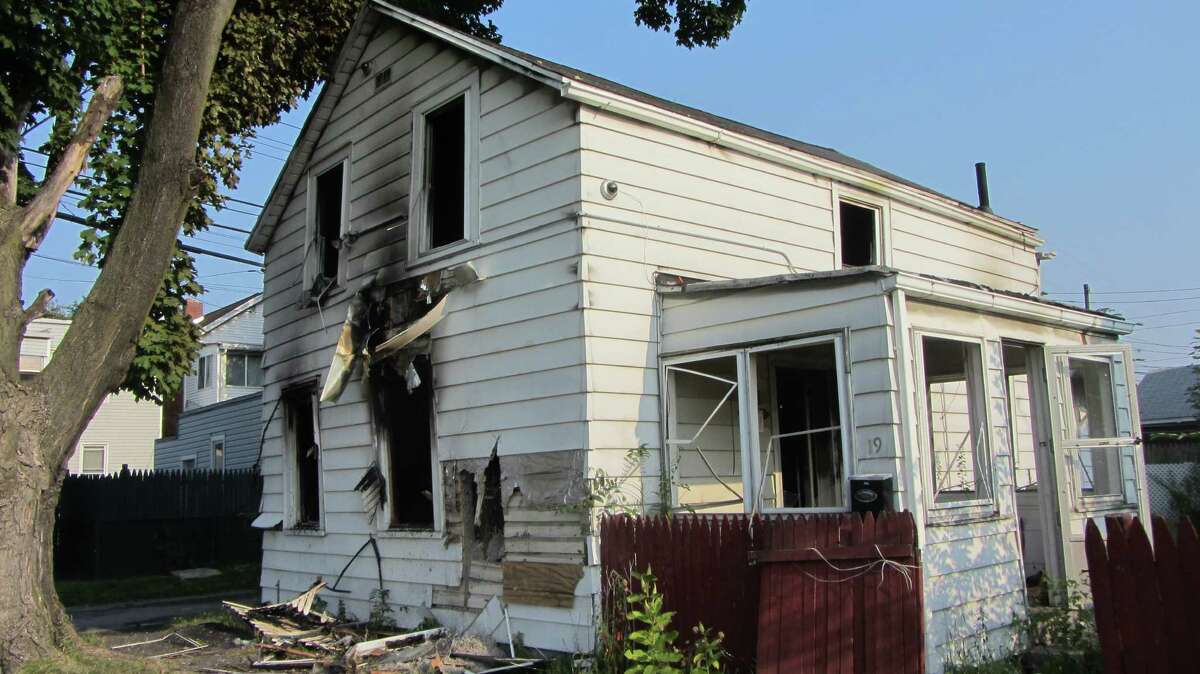 Lansingburgh fires damage 106th Street home, Oakwood Avenue barn