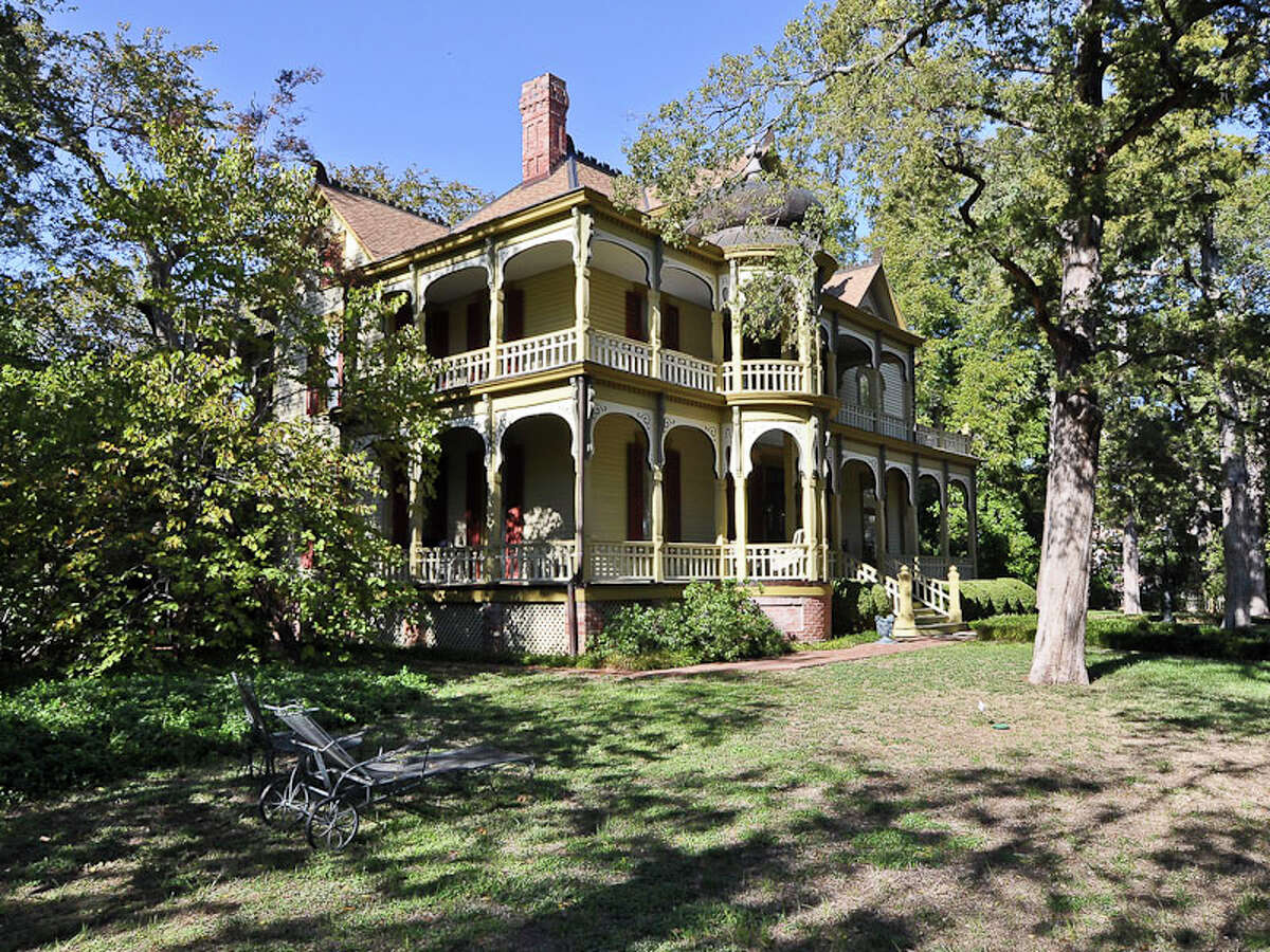 7 Victorian-style homes in Texas