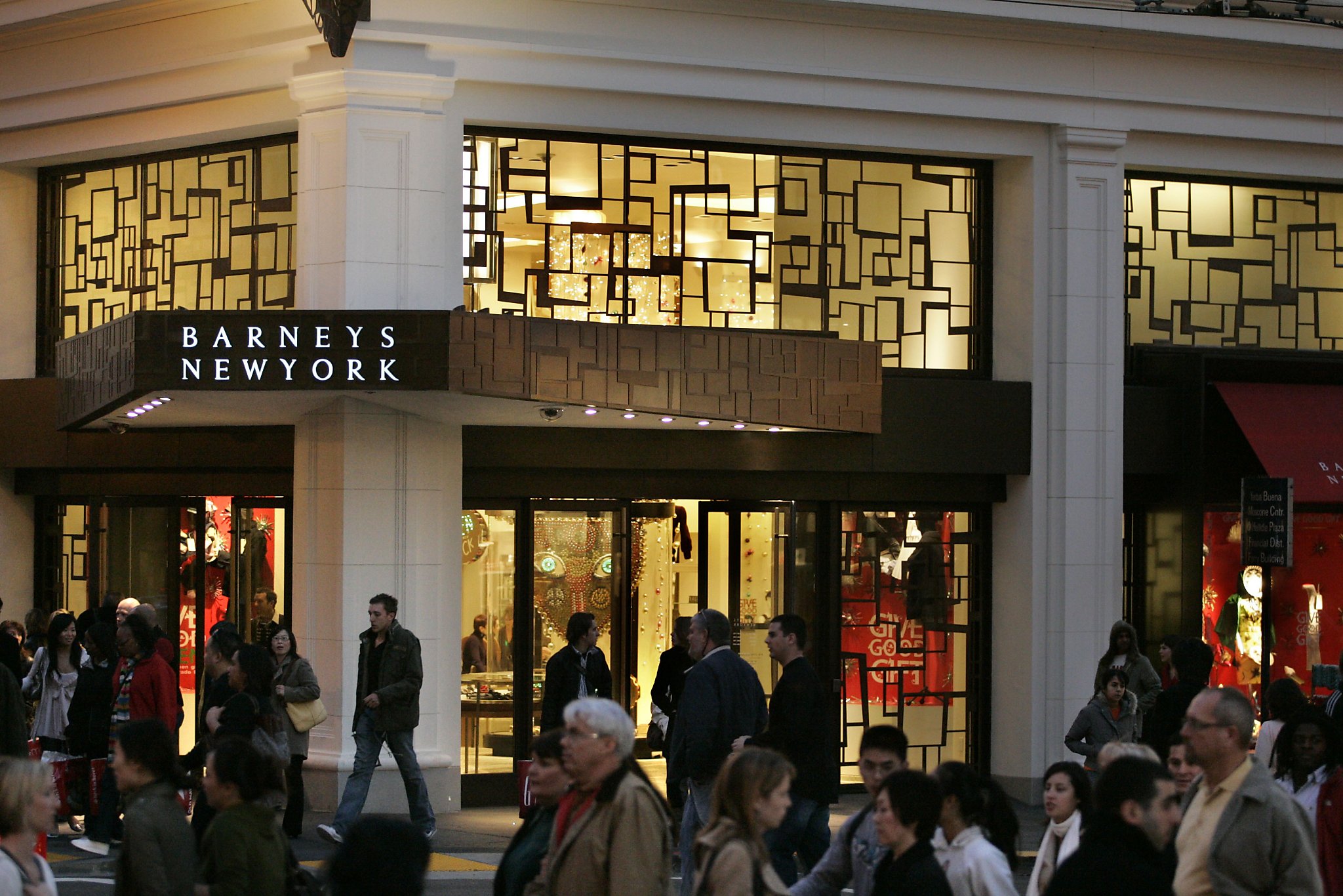 When Is Barneys New York Closing Its Beverly Hills Store?