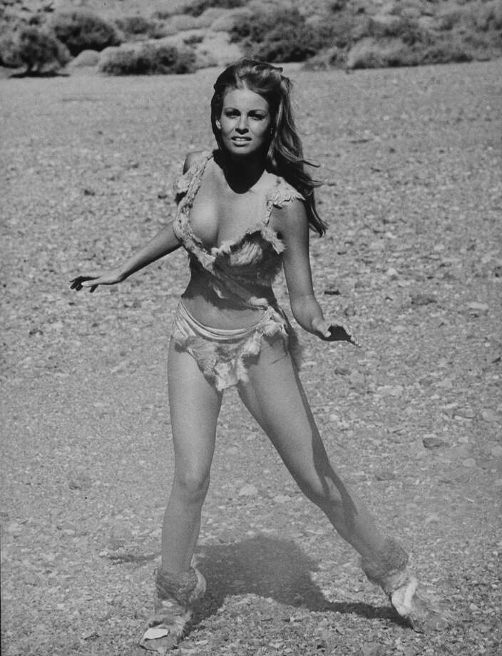 Raquel Welch Is 75 And Still Looks Amazing Sfgate 
