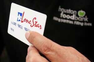 Texas lawmakers want to require photo ID on food stamp cards