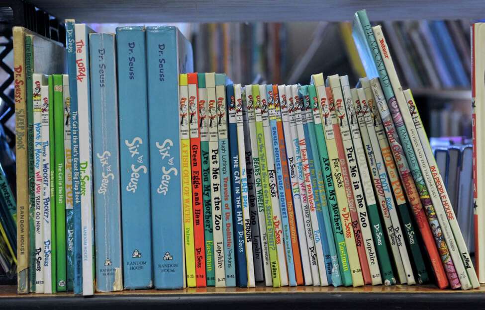Librarian Rejects Melania Trump S Gift Of Dr Seuss Books