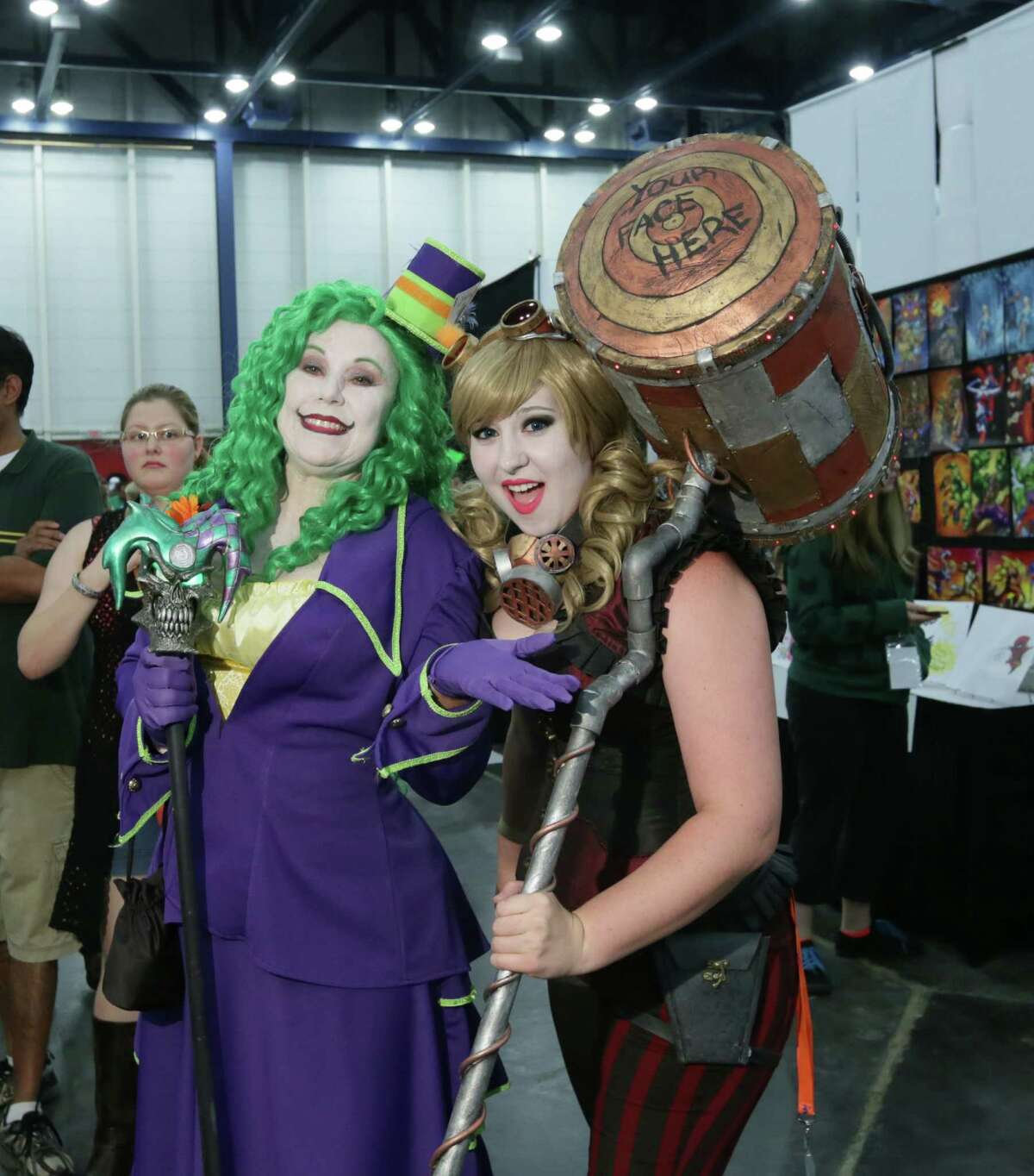 Photos See fans in amazing costumes at Houston comic con