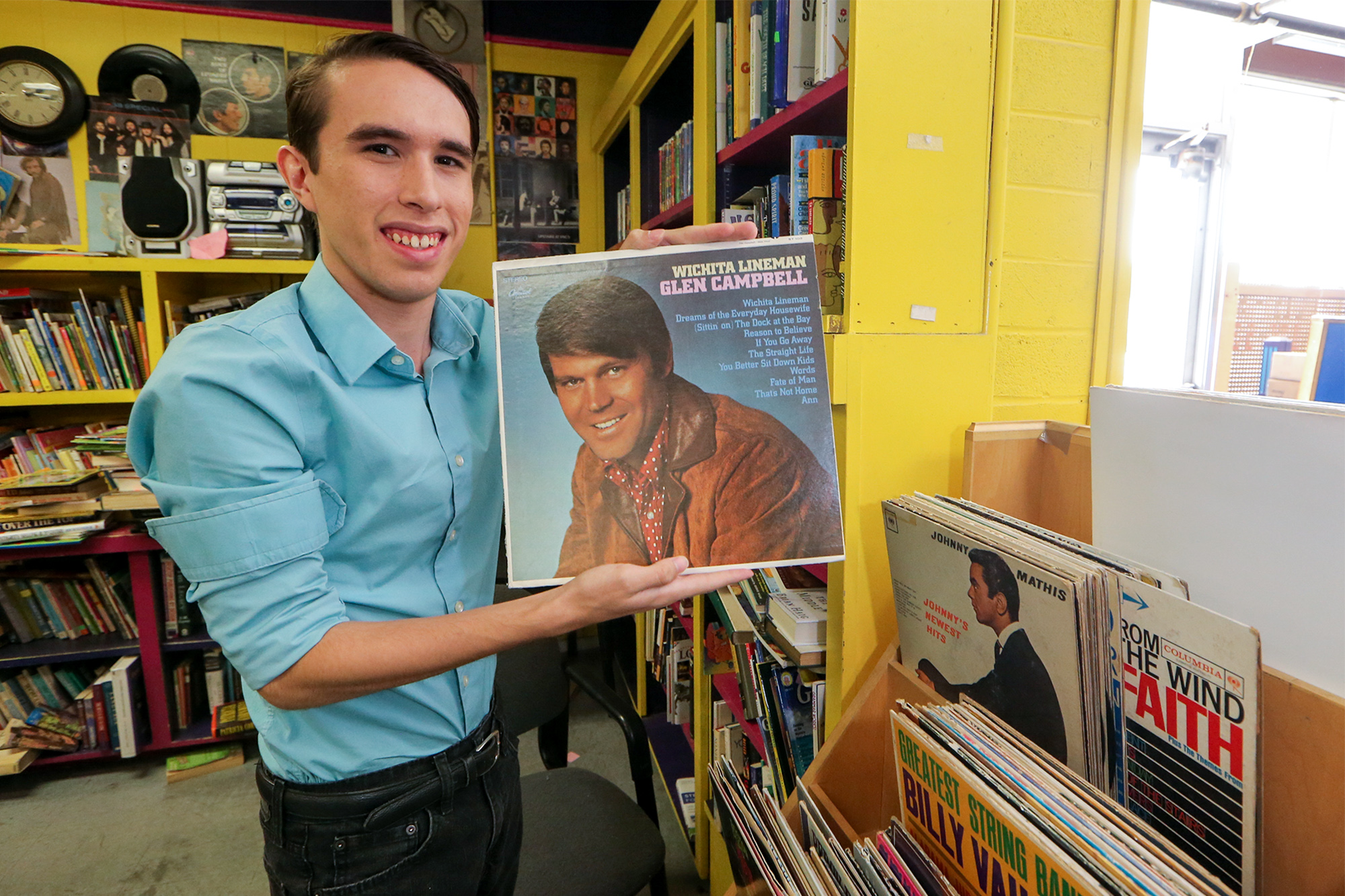 Young crooner appreciates old records