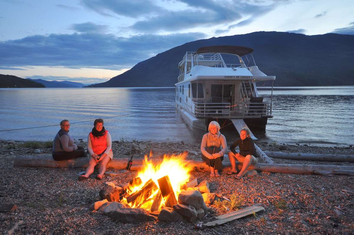Lap of luxury on a Canadian lake houseboat voyage